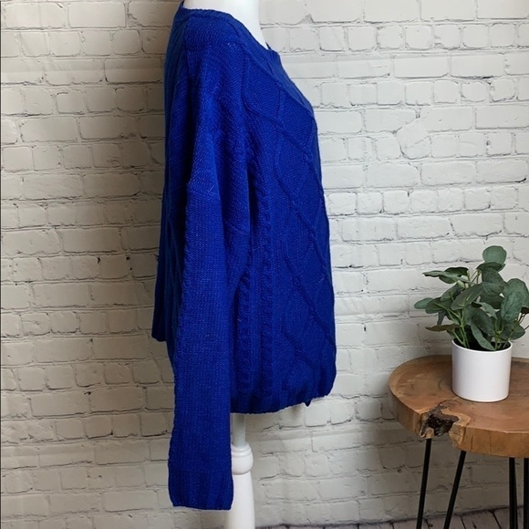 True Craft Sweater - Picture 2 of 9